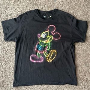 Disney Mickey Mouse Mens Adult T-shirt Size Large Neon Lights